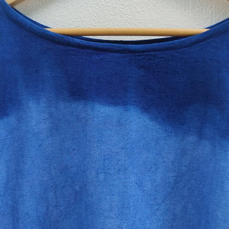 2 Tones Navy Blue Elbow Length Sleeves Indigo Tie Dyed Top - 女装上衣 - 棉．麻 蓝色