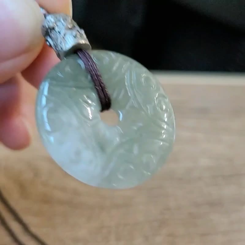 【亲翠】天然翡翠 仿古手工金钱雕刻平安扣吊坠 毕业礼物 - 项链 - 玉石 绿色